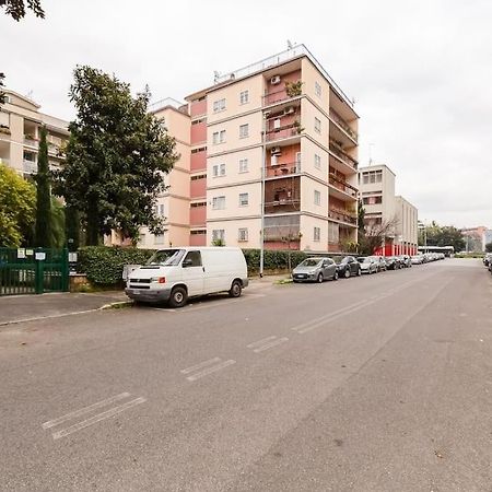Exclusive Apartment In Eur Lake Rzym Zewnętrze zdjęcie