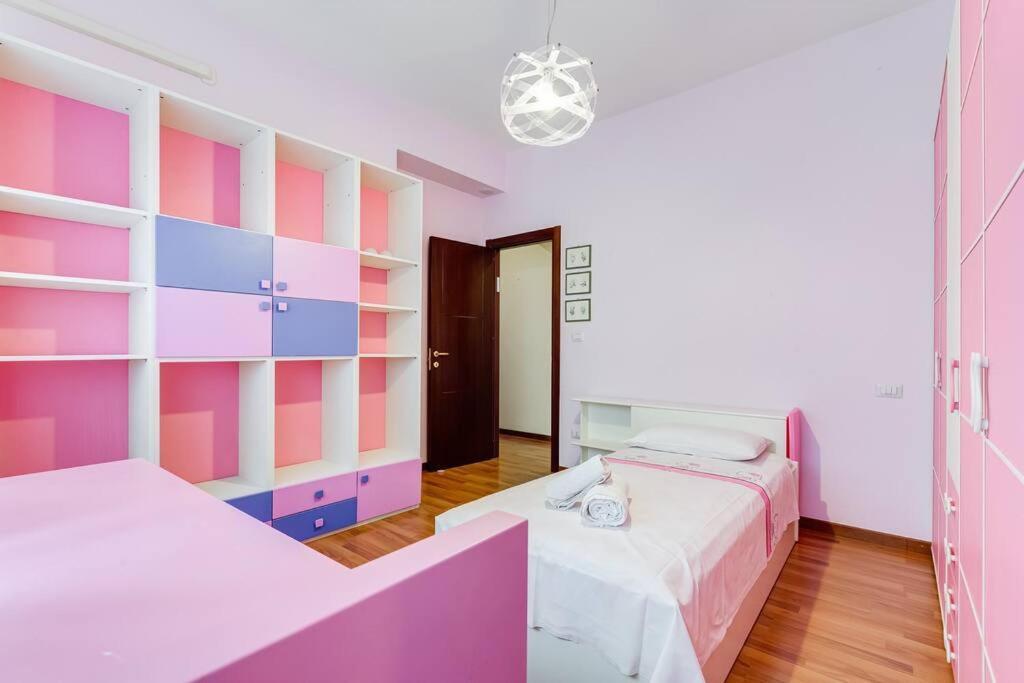 Exclusive Apartment In Eur Lake Rzym Zewnętrze zdjęcie
