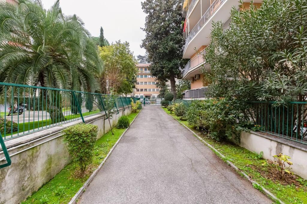 Exclusive Apartment In Eur Lake Rzym Zewnętrze zdjęcie