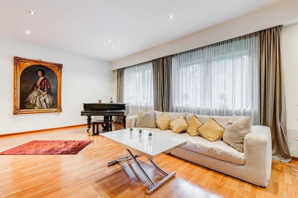 Exclusive Apartment In Eur Lake Rzym Zewnętrze zdjęcie