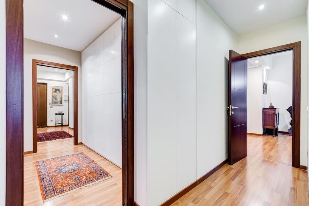 Exclusive Apartment In Eur Lake Rzym Zewnętrze zdjęcie