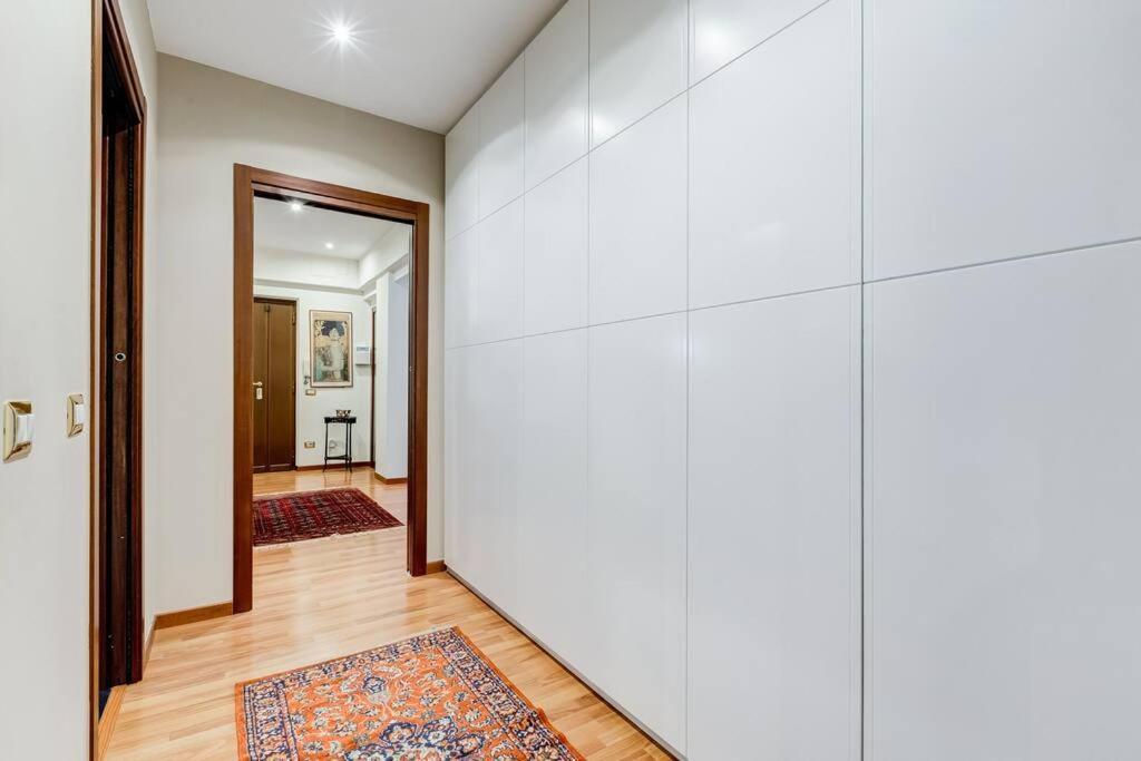 Exclusive Apartment In Eur Lake Rzym Zewnętrze zdjęcie