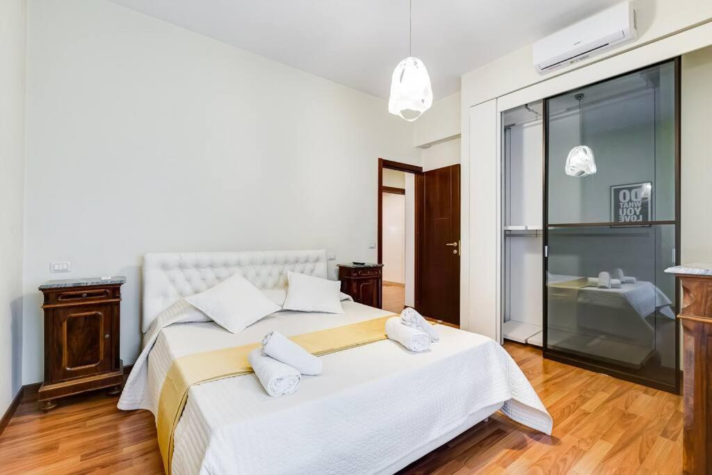Exclusive Apartment In Eur Lake Rzym Zewnętrze zdjęcie